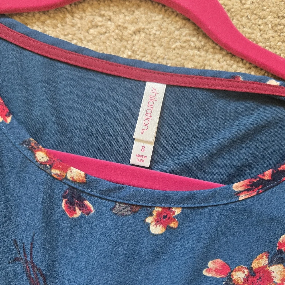 BOGO Xhilaration Floral Print Short Sleeve Top Size S - Picture 2 of 7